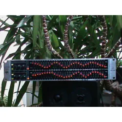 Behringer ULTRAGRAPH PRO FBQ3102 2 x 31 Kanal Graphik Equalizer