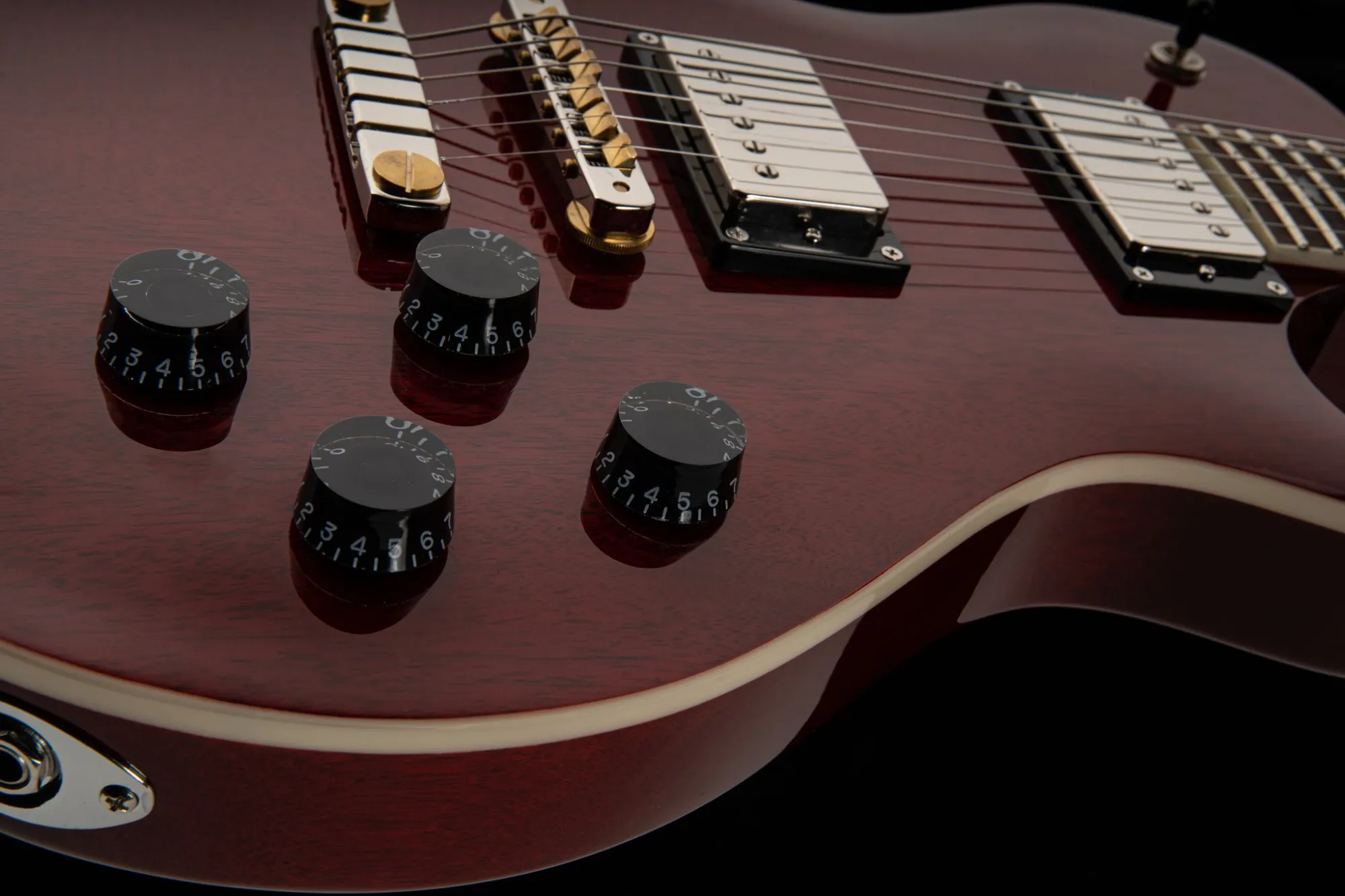 SE SC MCCARTY 594 STD Vintage Cherry